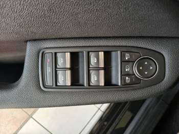 Photo 8 du bon plan RENAULT Clio 1.5 Blue dCi 115ch Intens 6cv occasion à 15490 €