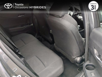 Photo 7 du bon plan TOYOTA C-HR 122h Graphic 2WD E-CVT RC18 occasion à 18900 €