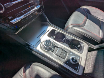 Photo 27 du bon plan FORD Explorer 3.0 EcoBoost 457ch Parallel PHEV ST-Line i-AWD BVA10 25cv occasion à 42961 €