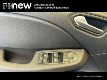 Photo 13 du bon plan RENAULT Clio 1.6 E-Tech hybride 145ch Evolution occasion à 19990 €