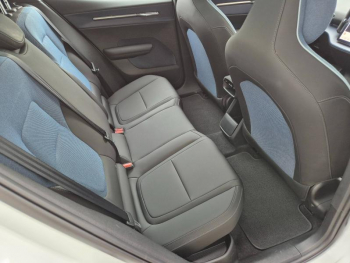 Photo 19 du bon plan VOLVO EX30 Single Extended Range 272ch Ultra occasion à 33890 €