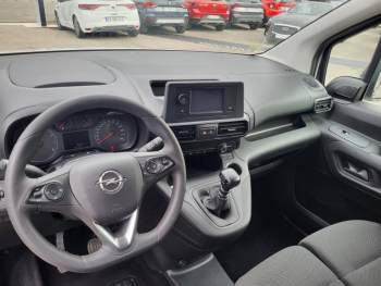 Photo 3 du bon plan OPEL Combo Cargo VUL M 650kg BlueHDi 100ch S&S occasion à 17990 €