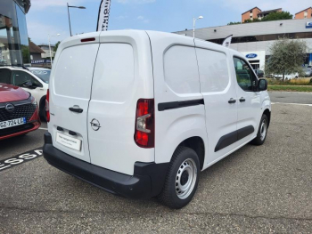 Photo 21 du bon plan OPEL Combo Cargo VUL M 650kg BlueHDi 100ch S&S occasion à 17990 €
