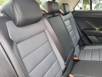 Photo 5 du bon plan VOLKSWAGEN T-Roc 1.5 TSI EVO 150ch Style Exclusive DSG7 occasion à 28490 €