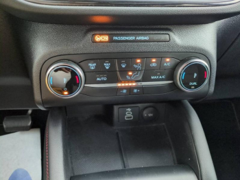Photo 10 du bon plan FORD Kuga 2.5 Duratec 190ch FHEV E85 ST-Line BVA occasion à 27990 €