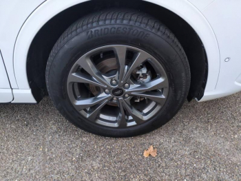 Photo 22 du bon plan FORD Kuga 2.5 Duratec 190ch FHEV E85 ST-Line BVA occasion à 27990 €
