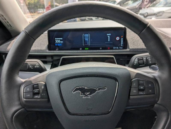 Photo 16 du bon plan FORD Mustang Mach-E 269ch Standard Range 76kWh 7cv occasion à 28990 €