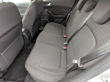 Photo 11 du bon plan FORD Fiesta 1.0 EcoBoost 125ch mHEV Titanium 5p occasion à 13930 €