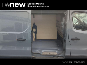 Photo 29 du bon plan RENAULT Trafic Fg VUL L1H1 1000 2.0 dCi 120ch Grand Confort E6 occasion à 14900 €