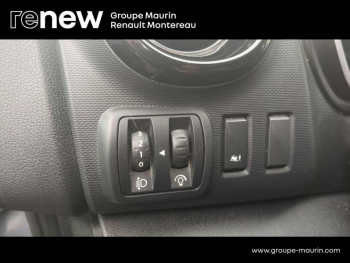 Photo 44 du bon plan RENAULT Trafic Fg VUL L1H1 1000 2.0 dCi 120ch Grand Confort E6 occasion à 14900 €