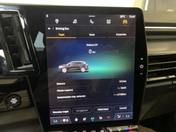 Photo 12 du bon plan RENAULT Austral 1.2 E-Tech full hybrid 200ch Iconic occasion à 33890 €