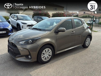 Photo 17 du bon plan TOYOTA Yaris 116h Dynamic Business 5p  MY22 occasion à 19990 €