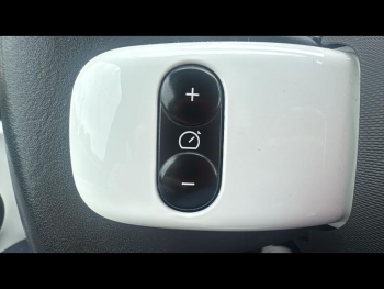 Photo 8 du bon plan RENAULT Twingo 1.0 SCe 65ch Vibes - 21MY occasion à 10790 €