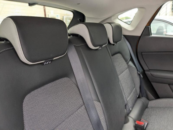 Photo 12 du bon plan RENAULT Captur 1.3 TCe 140ch FAP Intens -21 occasion à 15500 €