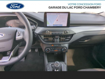 Photo 19 du bon plan FORD Focus 1.0 Flexifuel mHEV 125ch Titanium Style occasion à 21990 €