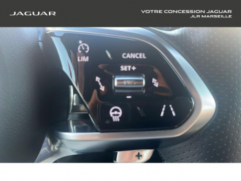 Photo 19 du bon plan JAGUAR E-Pace P300e PHEV R-Dynamic SE BVA AWD occasion à 42990 €