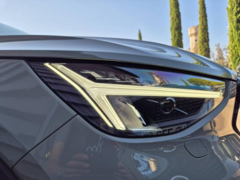 Photo 16 du bon plan VOLVO XC40 B3 163ch Ultimate DCT 7 occasion à 35990 €