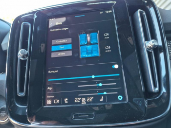 Photo 25 du bon plan VOLVO XC40 B3 163ch Ultimate DCT 7 occasion à 35990 €