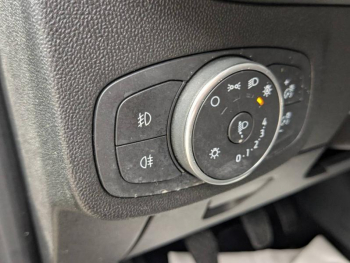 Photo 10 du bon plan FORD Fiesta 1.1 85ch Cool & Connect 5p Euro6.2 occasion à 11990 €