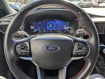 Photo 15 du bon plan FORD Explorer 3.0 EcoBoost 457ch Parallel PHEV ST-Line i-AWD BVA10 25cv occasion à 52990 €