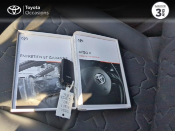 Photo 20 du bon plan TOYOTA Aygo X 1.0 VVT-i 72ch Collection occasion à 16990 €