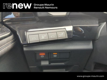 Photo 24 du bon plan RENAULT Austral 1.2 E-Tech full hybrid 200ch Iconic- 23 occasion à 32990 €