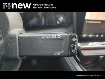 Photo 28 du bon plan RENAULT Austral 1.2 E-Tech full hybrid 200ch Iconic- 23 occasion à 32990 €