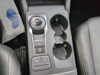 Photo 11 du bon plan FORD Kuga 2.5 Duratec 190ch FHEV E85 Vignale BVA occasion à 30100 €