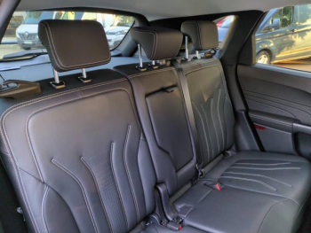 Photo 19 du bon plan FORD Kuga 2.5 Duratec 190ch FHEV E85 Vignale BVA occasion à 30100 €