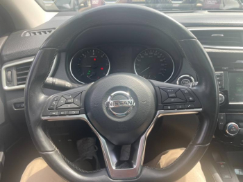 Photo 14 du bon plan NISSAN Qashqai 1.5 dCi 115ch Tekna 2019 Euro6-EVAP occasion à 17990 €