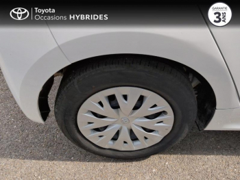 Photo 16 du bon plan TOYOTA Yaris 116h Dynamic 5p MY21 occasion à 17490 €