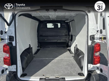 Photo 10 du bon plan TOYOTA ProAce VUL Medium 1.5 D-4D 120 Business RC23 occasion à 26950 €