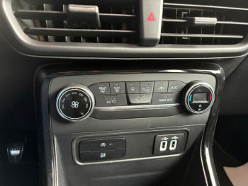 Photo 5 du bon plan FORD EcoSport 1.5 EcoBlue 120ch ST-Line occasion à 16290 €