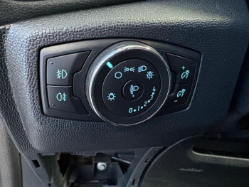 Photo 10 du bon plan FORD EcoSport 1.5 EcoBlue 120ch ST-Line occasion à 16290 €