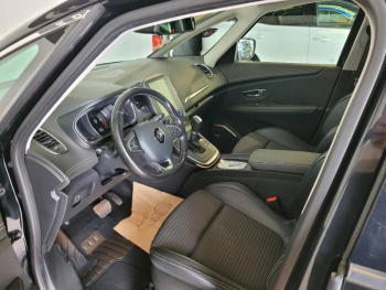 Photo 4 du bon plan RENAULT Scenic 1.7 Blue dCi 150ch Intens occasion à 14990 €