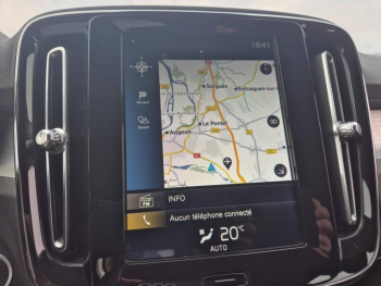 Photo 15 du bon plan VOLVO XC40 D3 AdBlue 150ch Business Geartronic 8 occasion à 25990 €