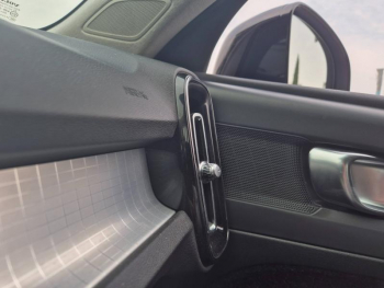 Photo 20 du bon plan VOLVO XC40 D3 AdBlue 150ch Business Geartronic 8 occasion à 25990 €