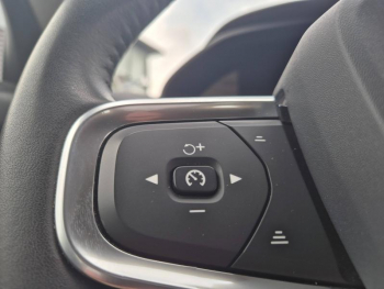 Photo 22 du bon plan VOLVO XC40 D3 AdBlue 150ch Business Geartronic 8 occasion à 25990 €