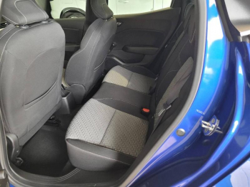 Photo 6 du bon plan RENAULT Clio 1.6 E-Tech 140ch Limited -21 occasion à 15490 €