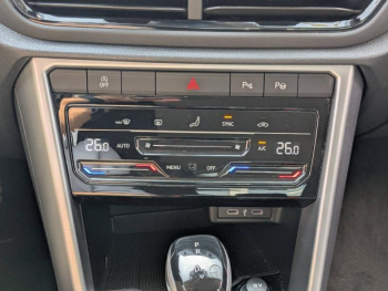 Photo 16 du bon plan VOLKSWAGEN T-Roc 1.5 TSI EVO 150ch Life Plus DSG7 occasion à 27490 €