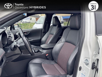 Photo 11 du bon plan TOYOTA RAV4 Hybride Rechargeable 306ch Design Business AWD occasion à 33990 €