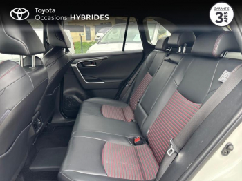 Photo 12 du bon plan TOYOTA RAV4 Hybride Rechargeable 306ch Design Business AWD occasion à 33990 €