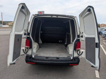Photo 5 du bon plan VOLKSWAGEN Transporter Fg VUL 2.8T L1H1 2.0 TDI 150ch Business Line DSG7 occasion à 27890 €