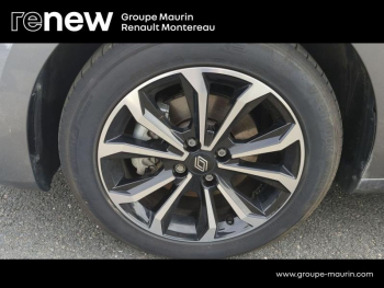 Photo 15 du bon plan RENAULT Clio 1.6 E-Tech hybride 145ch Techno occasion à 19900 €