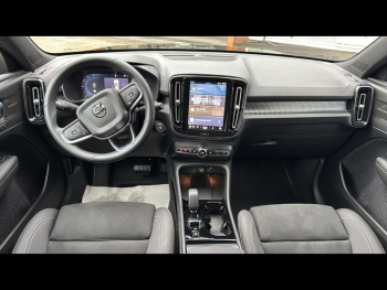 Photo 4 du bon plan VOLVO XC40 B3 163ch Black Edition DCT 7 occasion à 42500 €