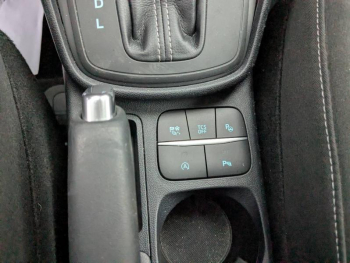 Photo 12 du bon plan FORD Fiesta 1.0 EcoBoost Hybrid 125ch Titanium Business Powershift 5p occasion à 17900 €