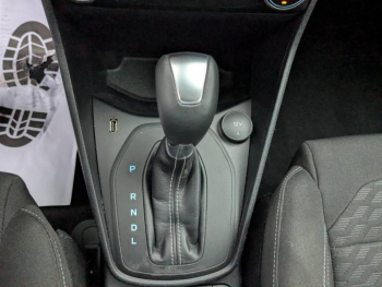 Photo 16 du bon plan FORD Fiesta 1.0 EcoBoost Hybrid 125ch Titanium Business Powershift 5p occasion à 17900 €