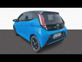 Photo 5 du bon plan TOYOTA Aygo 1.0 VVT-i 69ch Stop&Start x-cite Bleu Cyan 5p occasion à 8790 €