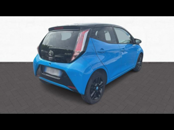 Photo 7 du bon plan TOYOTA Aygo 1.0 VVT-i 69ch Stop&Start x-cite Bleu Cyan 5p occasion à 8790 €