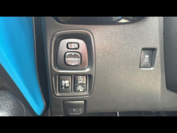 Photo 14 du bon plan TOYOTA Aygo 1.0 VVT-i 69ch Stop&Start x-cite Bleu Cyan 5p occasion à 8790 €